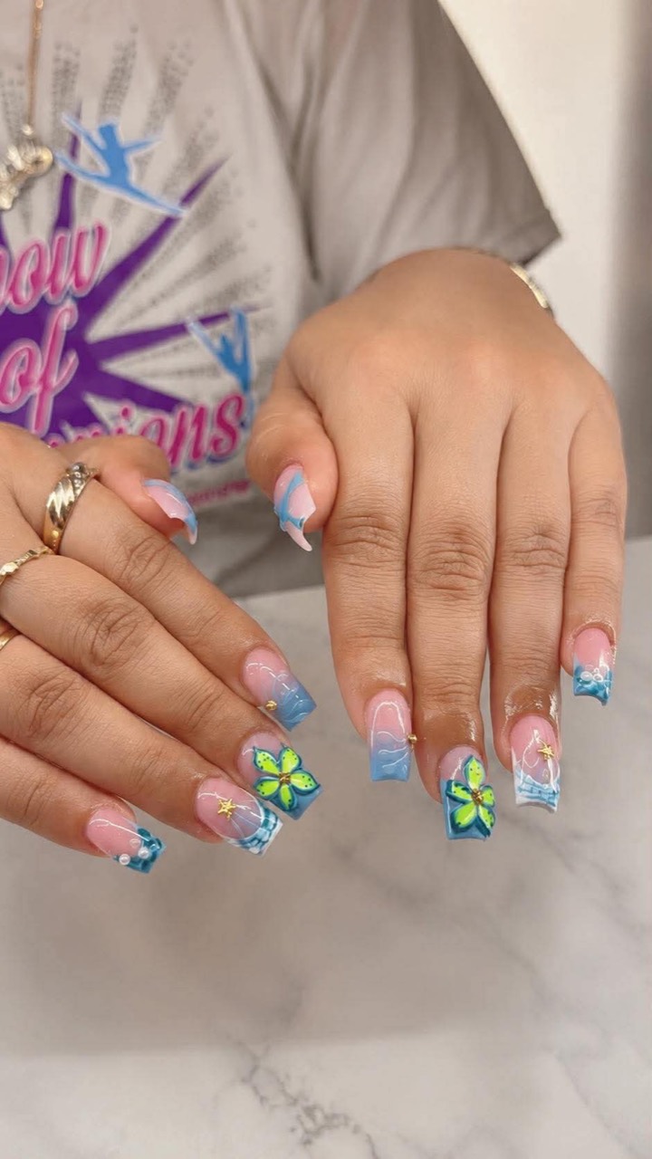Blue flower square set